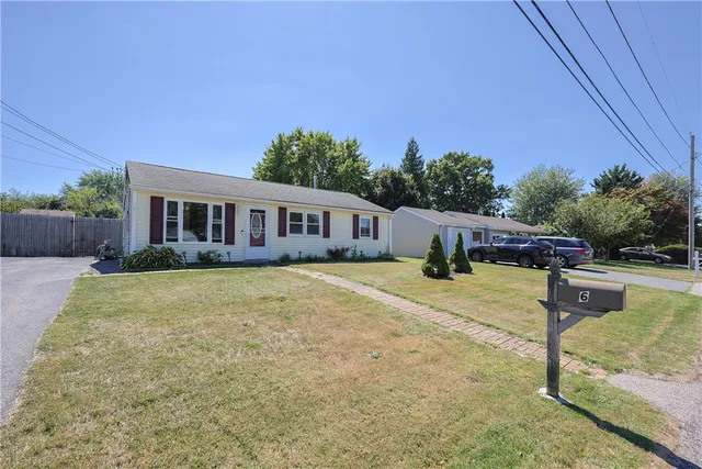 $430,000 | 6 Scott Lane, Bristol, RI 02809