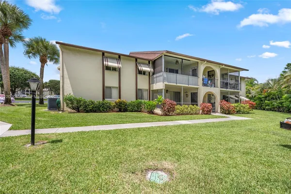 $140,000 | 5839 La Pinata Boulevard, Unit C2, Greenacres, FL 33463