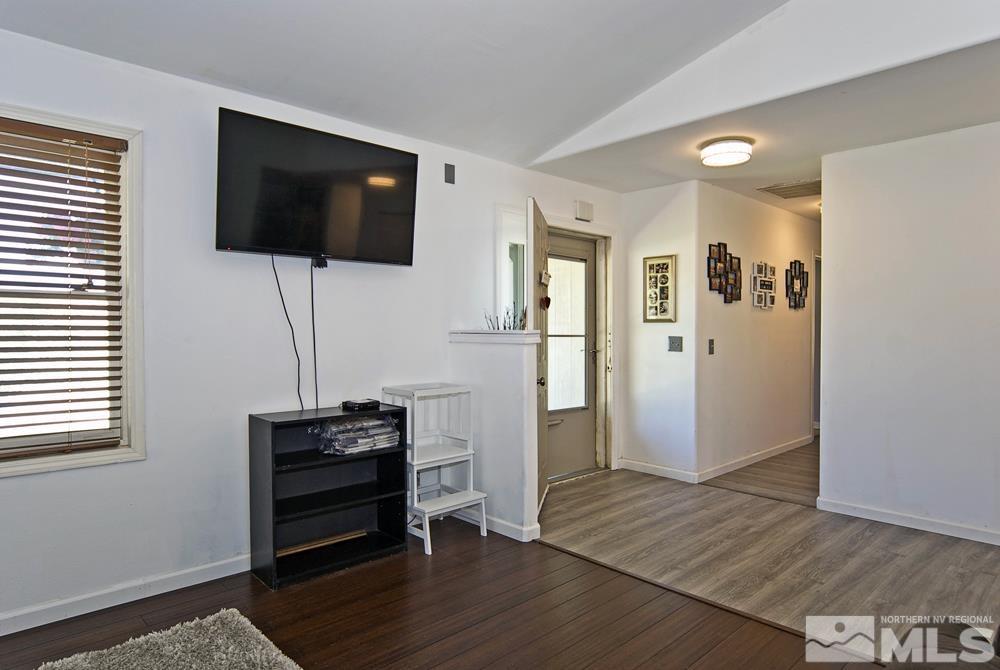 2855 Antelope Valley Road Reno, NV 89506 - Photo 11 of 38 Photo 11