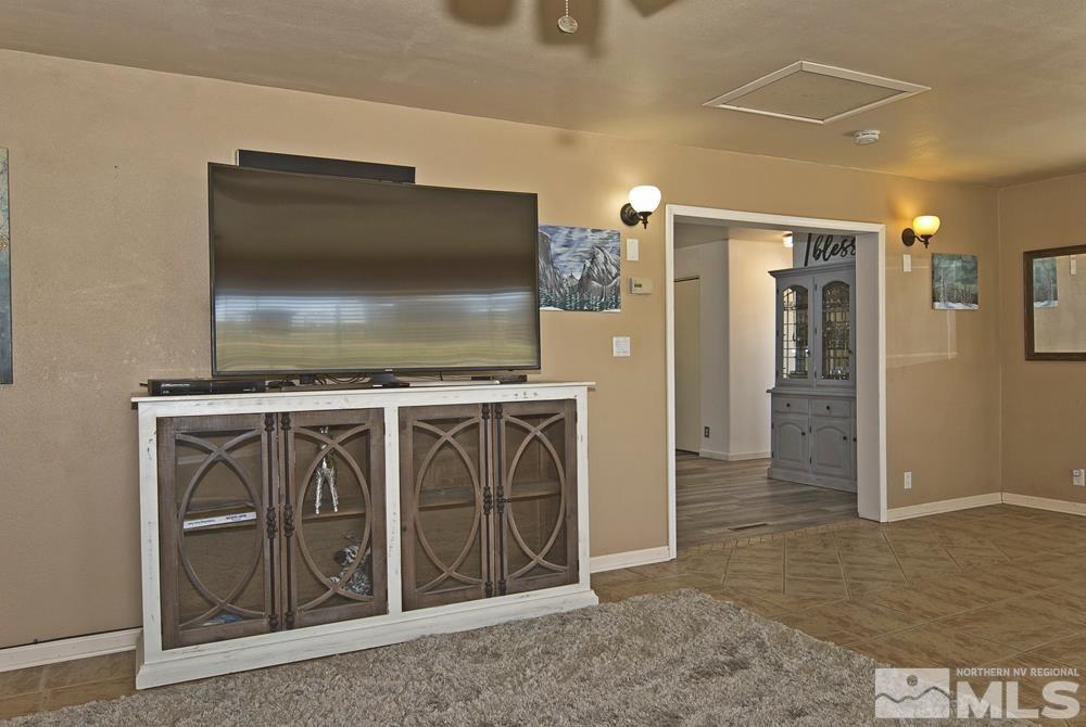 2855 Antelope Valley Road Reno, NV 89506 - Photo 20 of 38 Photo 20