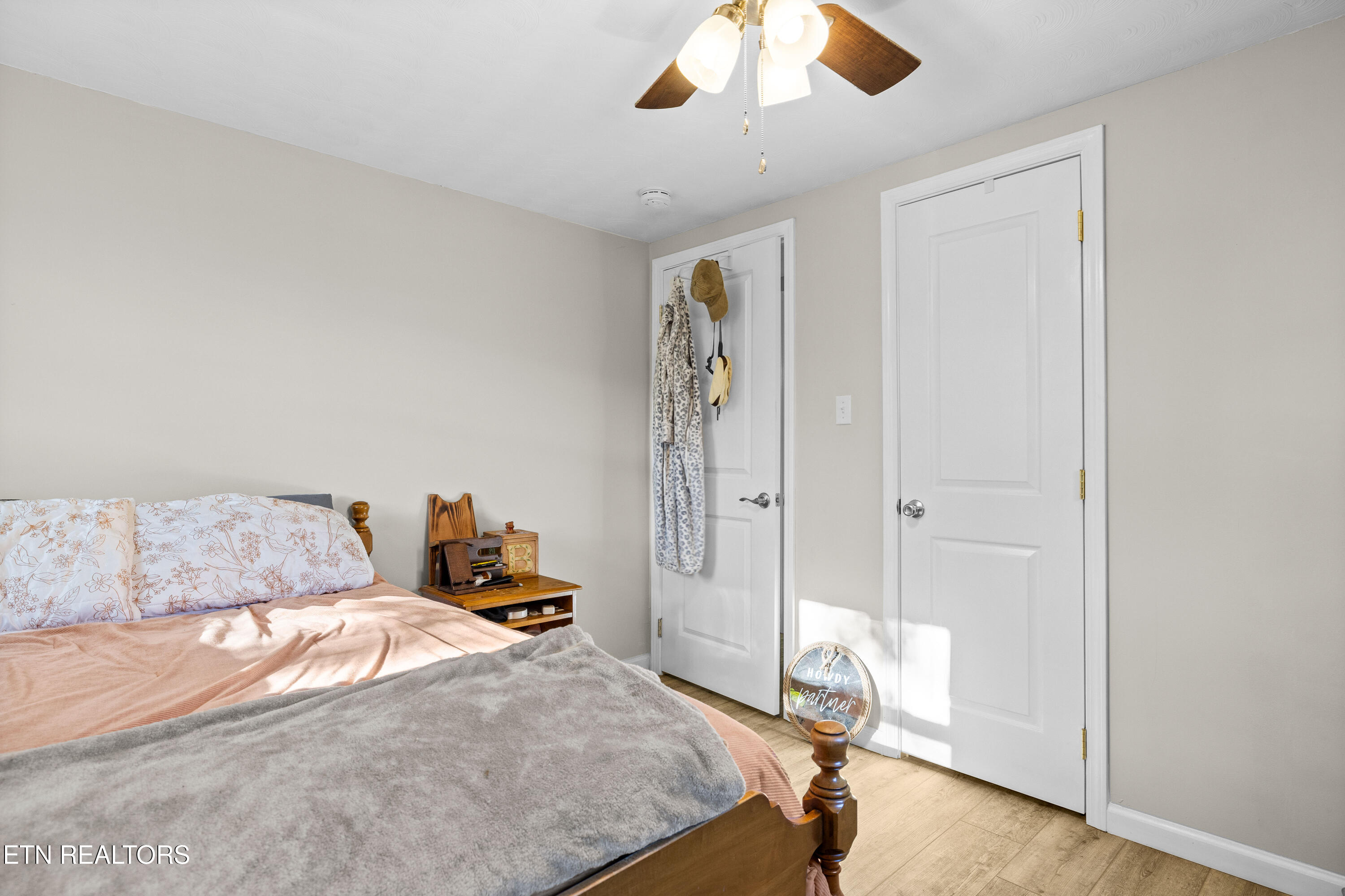 8722 Mascot Road Knoxville, TN 37924 - Photo 37 of 39 8722MascotRd-28