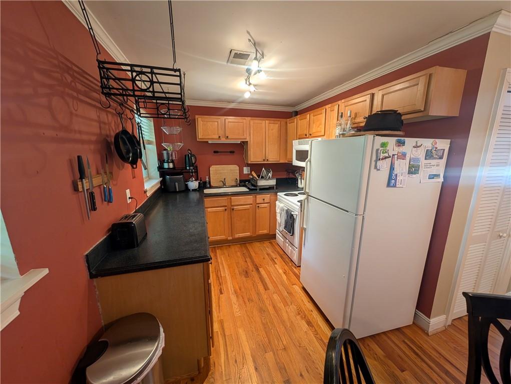 1643 Briarcliff Road Northeast, Unit 7 Atlanta, GA 30306 - Photo 3 of 10