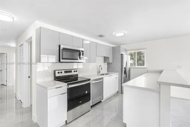 $3,950 | 933 Northwest 50th Street, Miami, FL 33127