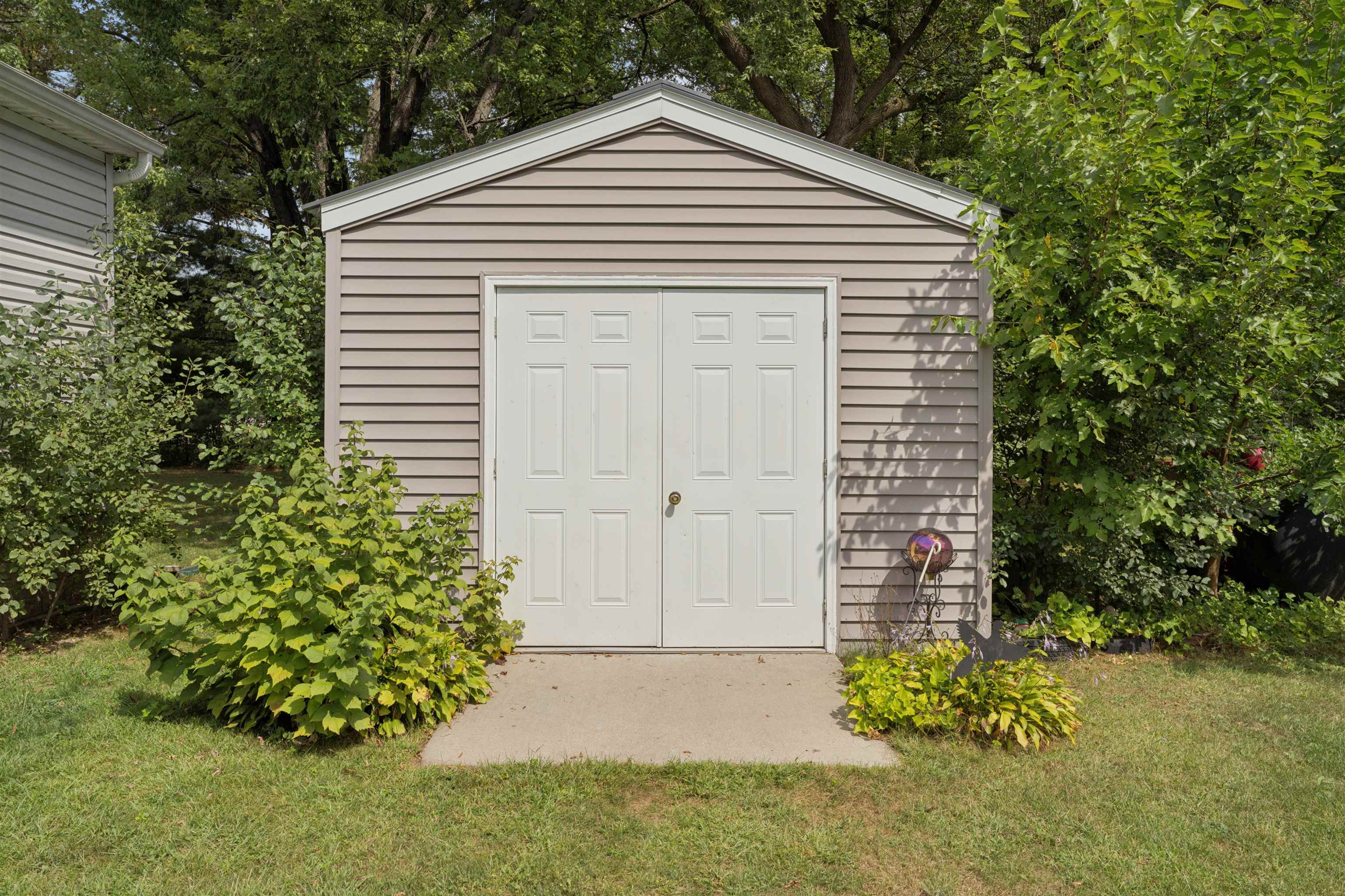 N3356 County Road West New London, WI 54961 - Photo 26 of 33 Gallery Image 26