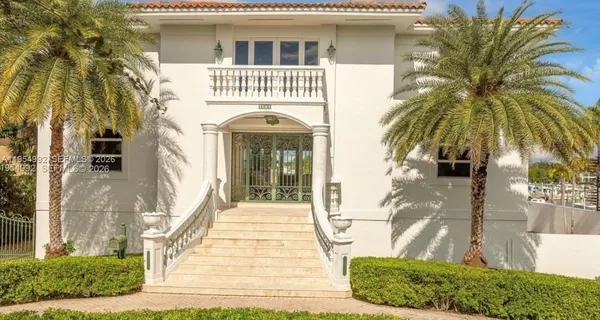 $10,850,000 | 6275 Dolphin Drive, Coral Gables, FL 33158