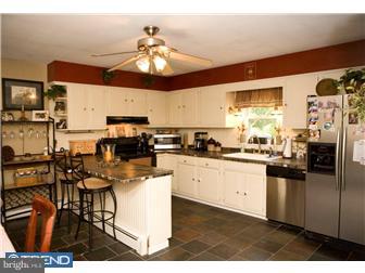 93 Seitz Road Collegeville, PA 19426 - Photo 4 of 12 Kitchen
