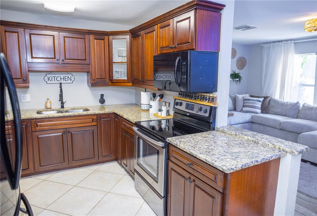 489 Fox Run Trail Apollo Beach, FL 33572 - Photo 4 of 24