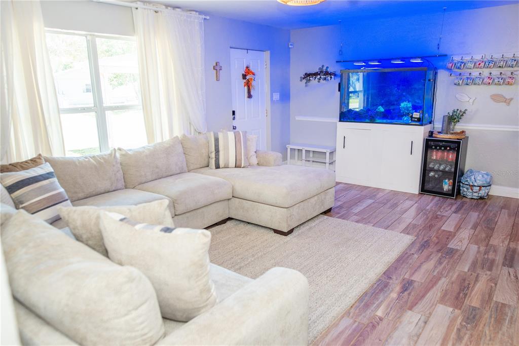 489 Fox Run Trail Apollo Beach, FL 33572 - Photo 6 of 24