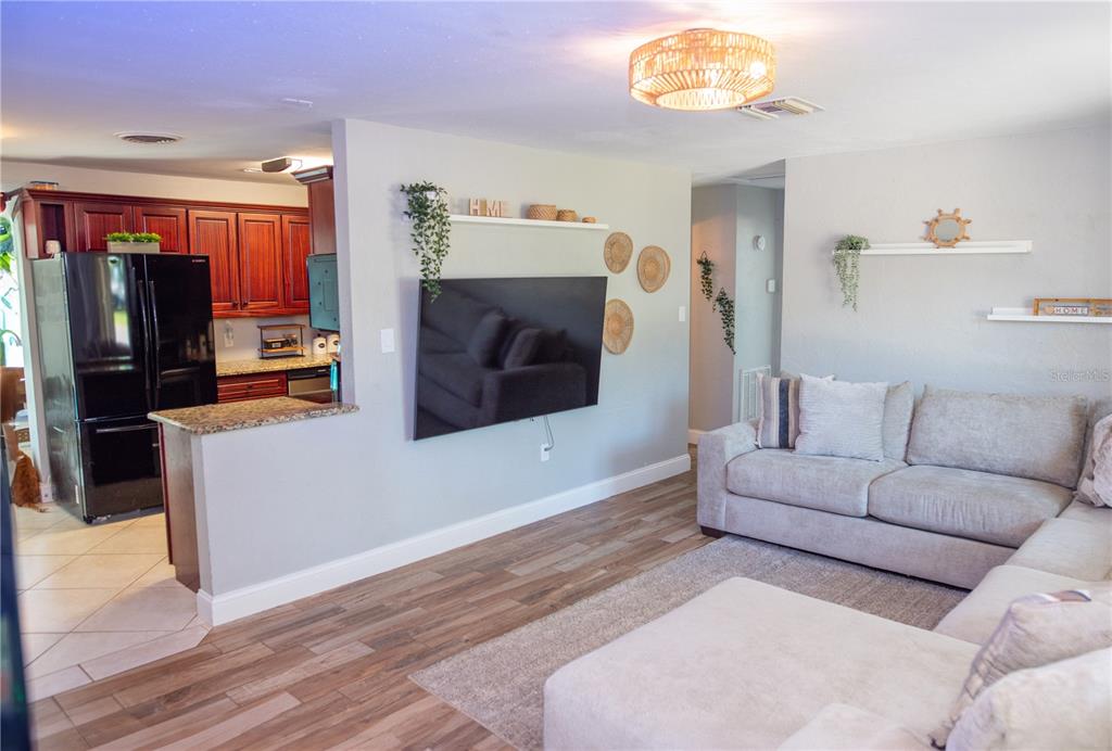 489 Fox Run Trail Apollo Beach, FL 33572 - Photo 8 of 24