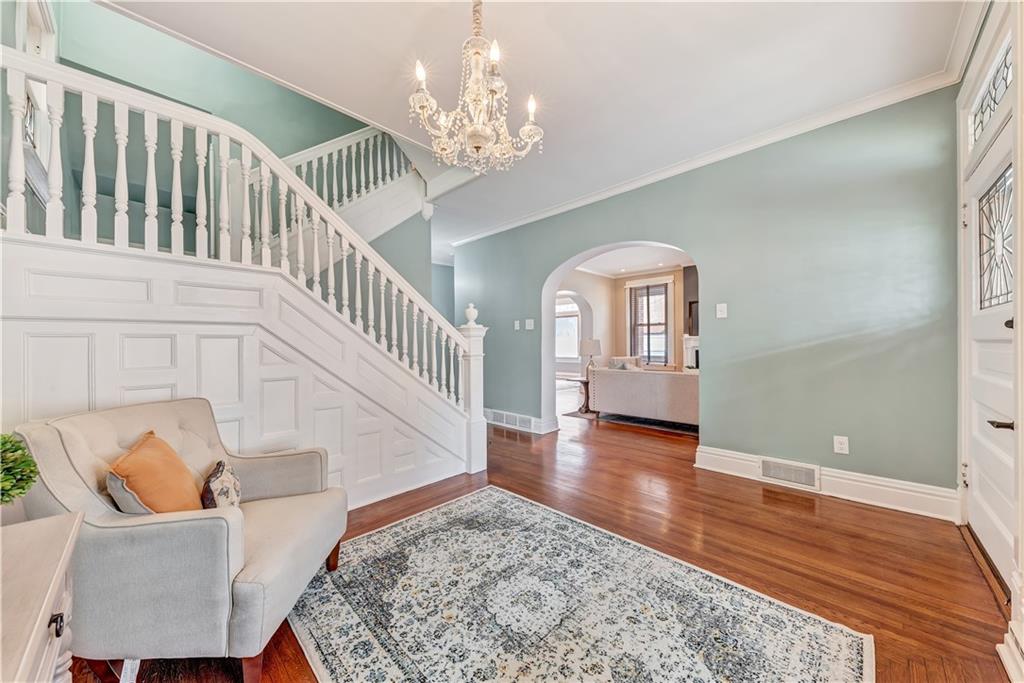 369 Iroquois Place Beaver, PA 15009 - Photo 4 of 25