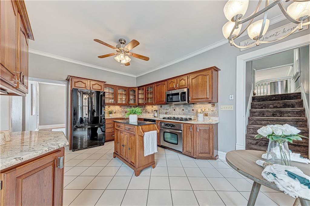 369 Iroquois Place Beaver, PA 15009 - Photo 9 of 25