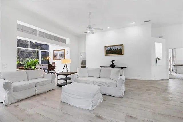 $719,900 | 6725 Virginia Crossing, University Park, FL 34201