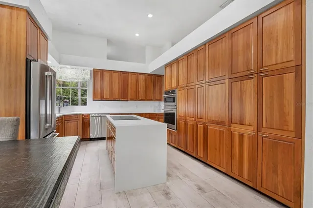 $719,900 | 6725 Virginia Crossing, University Park, FL 34201