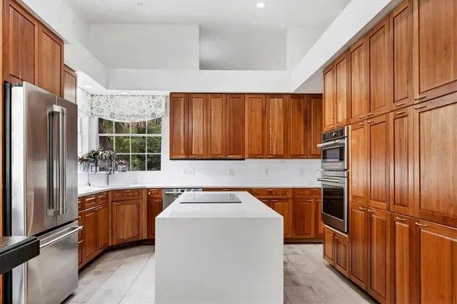 $719,900 | 6725 Virginia Crossing, University Park, FL 34201