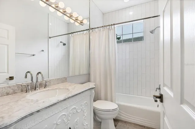 $719,900 | 6725 Virginia Crossing, University Park, FL 34201