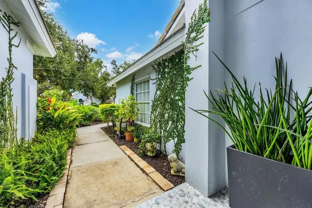 $719,900 | 6725 Virginia Crossing, University Park, FL 34201