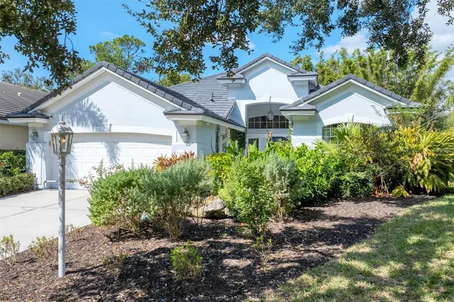 $719,900 | 6725 Virginia Crossing, University Park, FL 34201