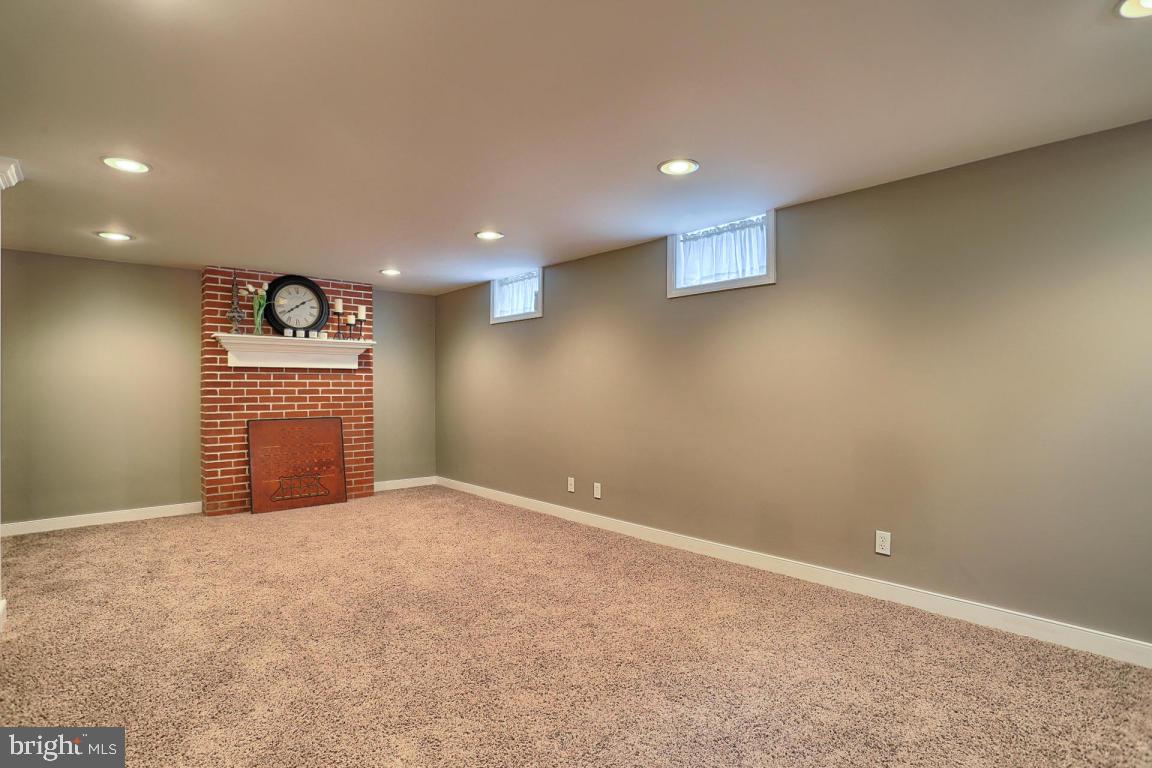 409 East Lexington Road Lititz, PA 17543 - Photo 39 of 42