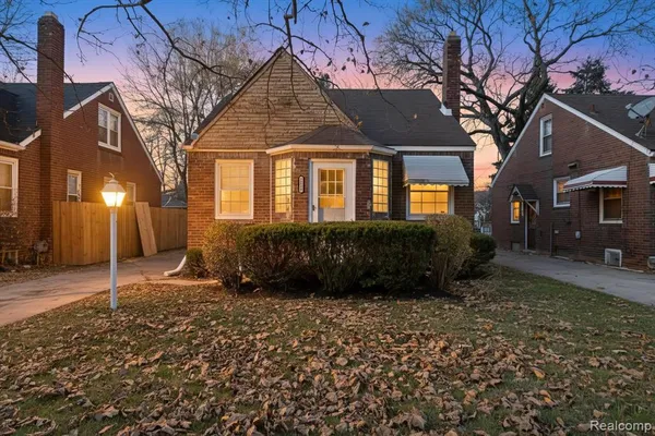 $1,395 | 11285 Lakepointe Street, Detroit, MI 48224