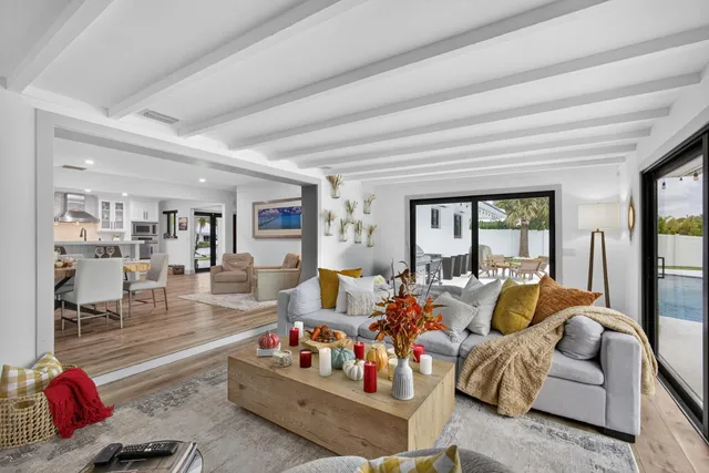 $13,500 | 12 Leeward Circle, Tequesta, FL 33469