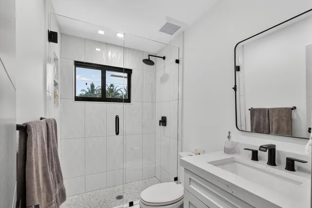 $13,500 | 12 Leeward Circle, Tequesta, FL 33469