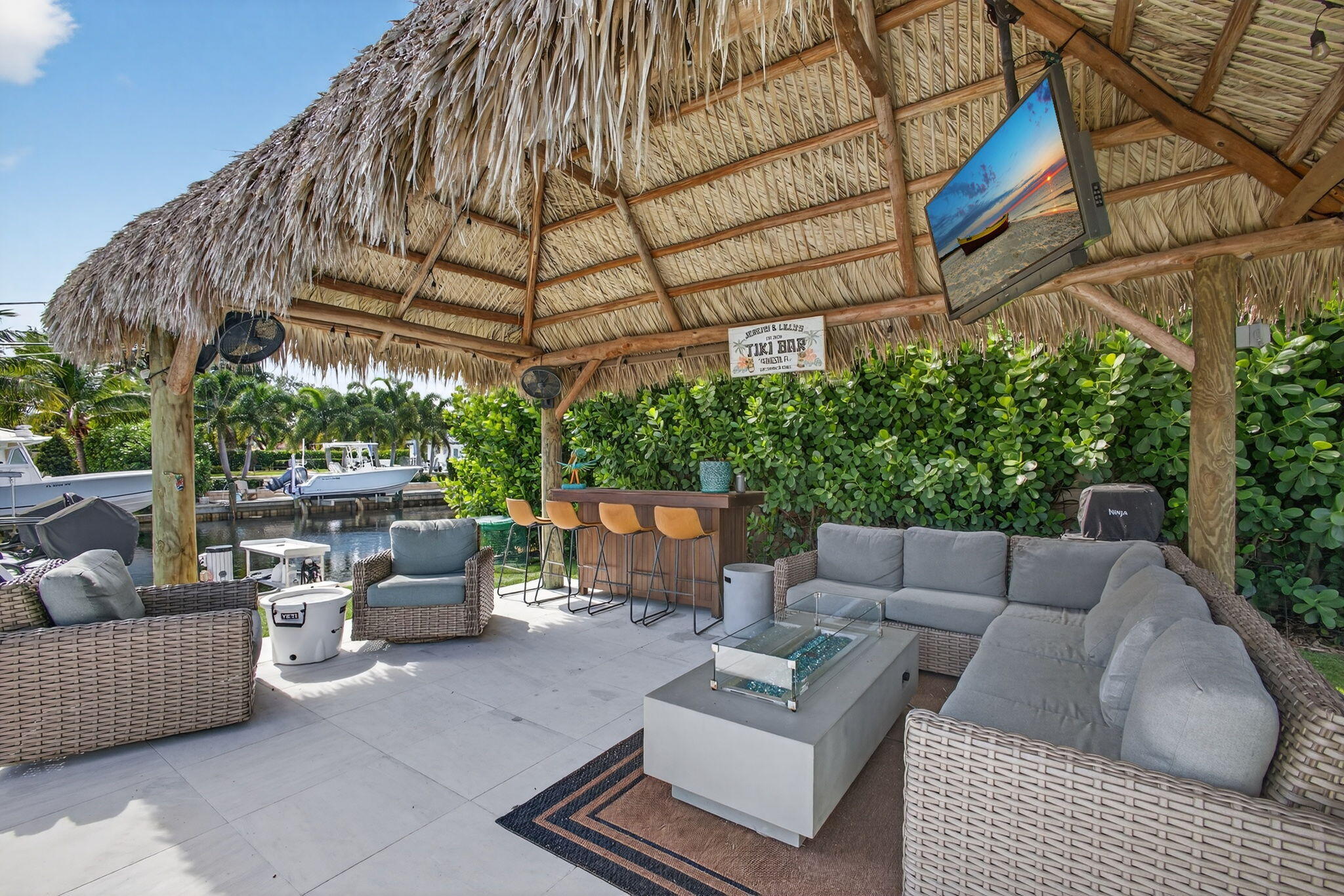 12 Leeward Circle Tequesta, FL 33469 - Photo 3 of 61 Tiki Hut