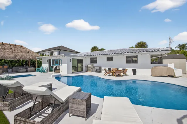 $13,500 | 12 Leeward Circle, Tequesta, FL 33469