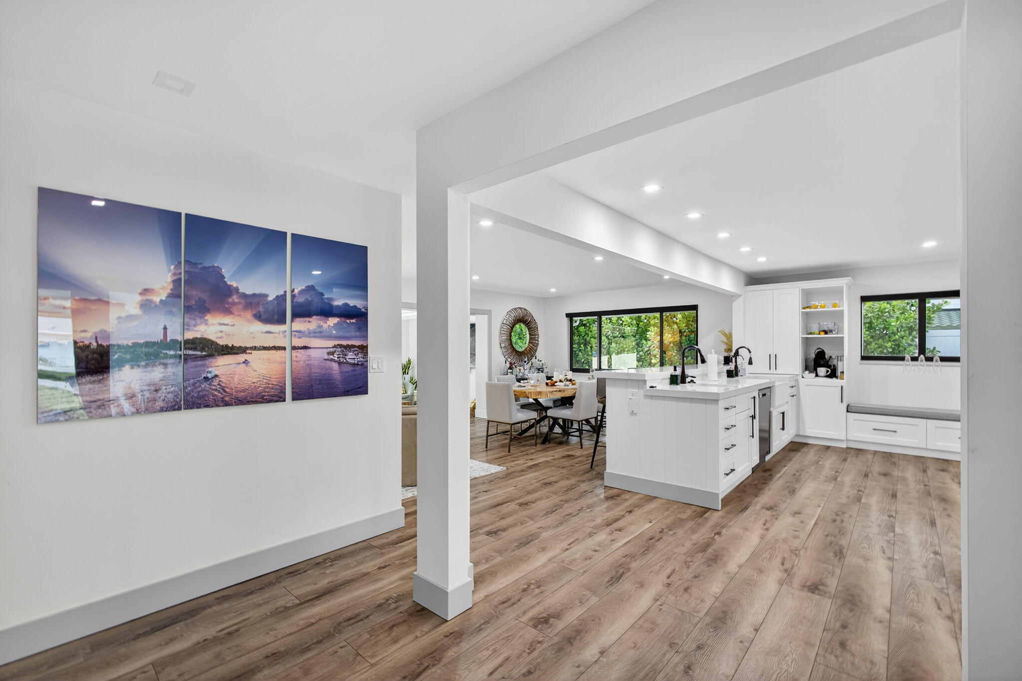 12 Leeward Circle Tequesta, FL 33469 - Photo 7 of 61 Interior