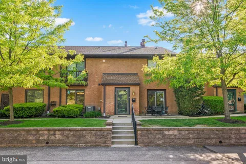$395,000 | 700 Ardmore Avenue, Unit 510, Ardmore, PA 19003