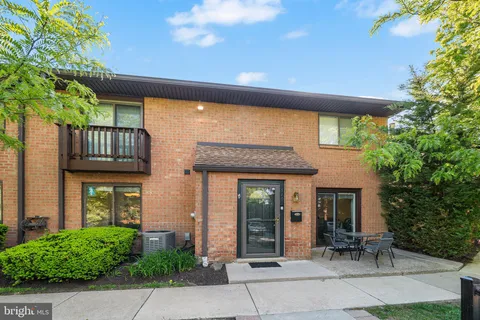 $395,000 | 700 Ardmore Avenue, Unit 510, Ardmore, PA 19003