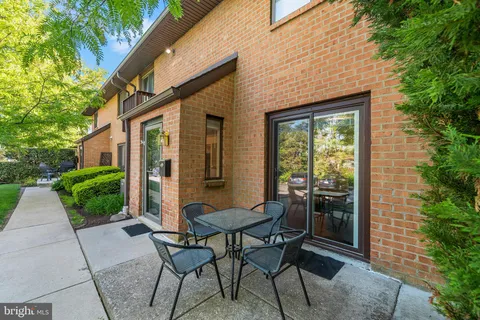 $395,000 | 700 Ardmore Avenue, Unit 510, Ardmore, PA 19003