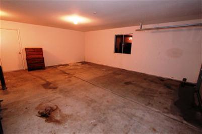 21779 Valley View Road Madera, CA 93638 - Photo 14 of 17 Garage