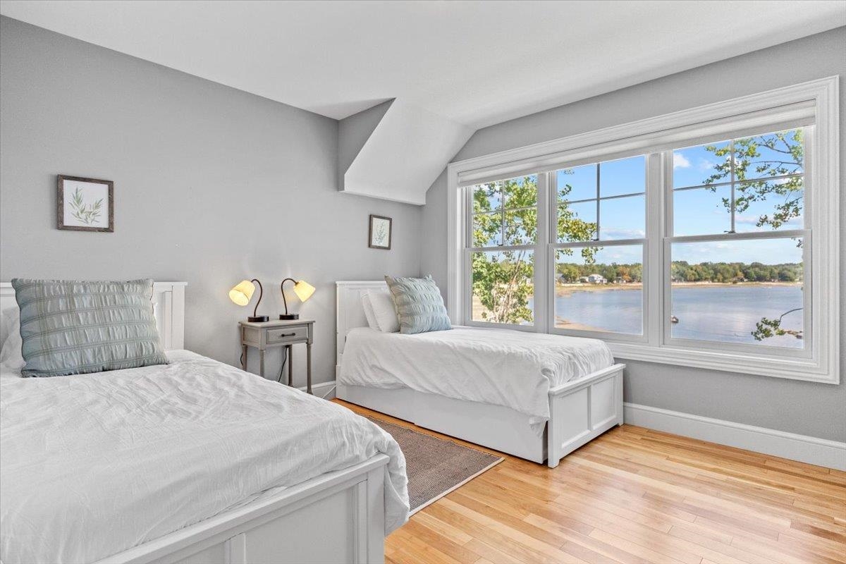 451 Appletree Point Road Burlington, VT 05408 - Photo 16 of 38