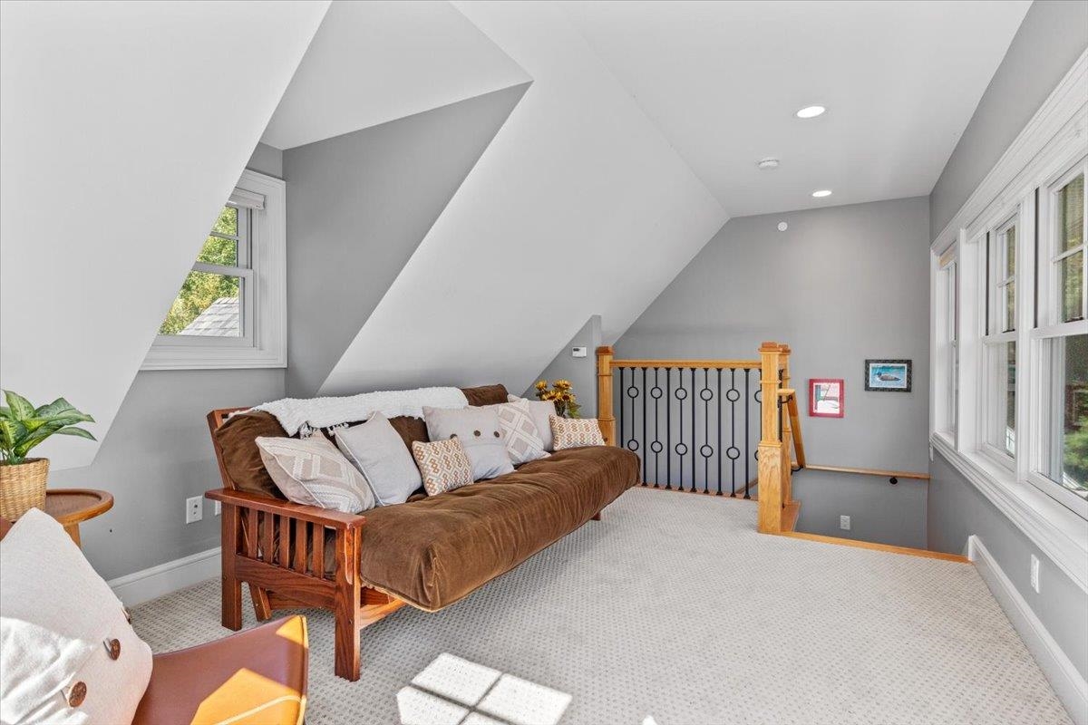 451 Appletree Point Road Burlington, VT 05408 - Photo 18 of 38