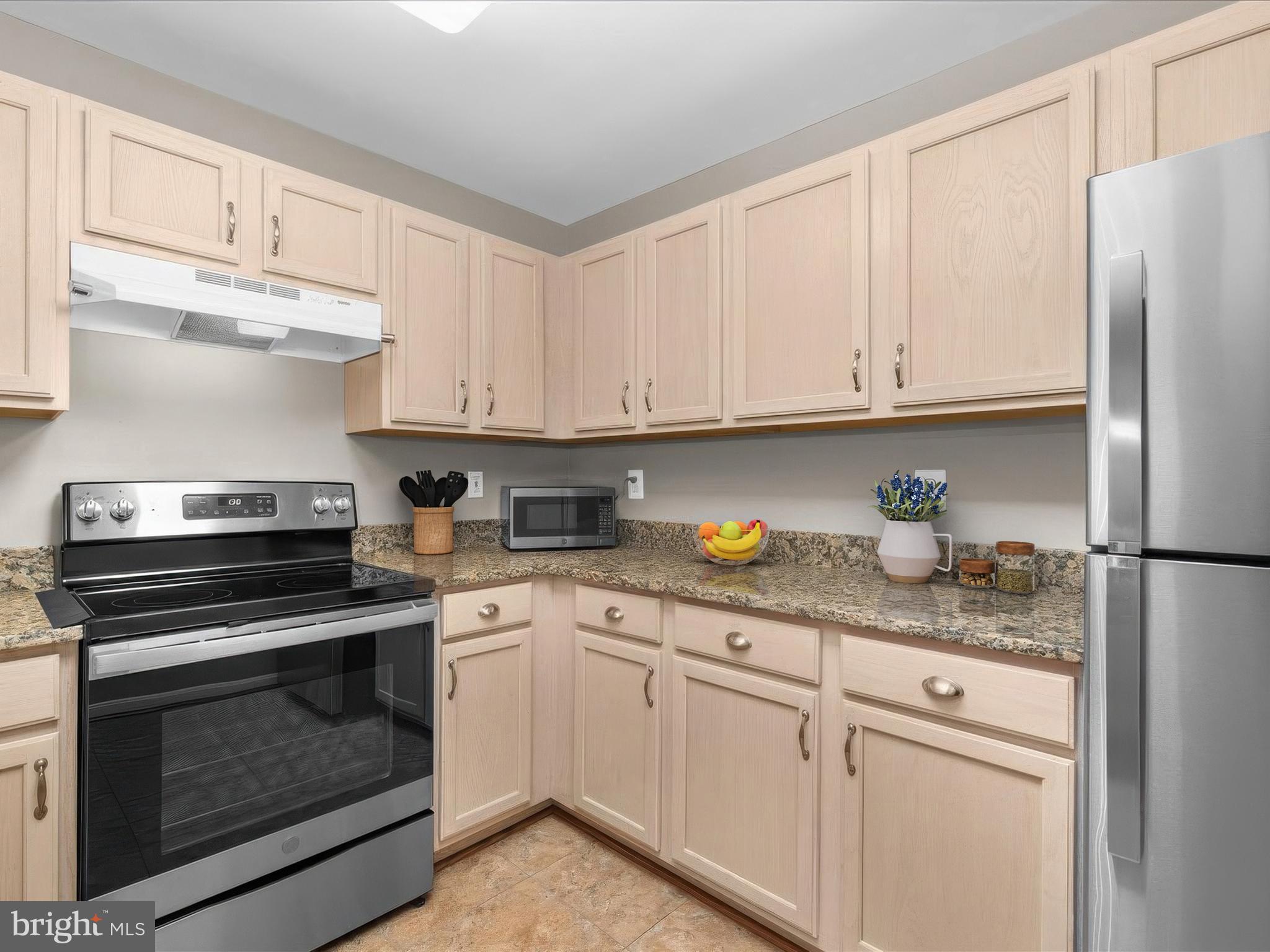 1978 Scotts Crossing Way, Unit 103 Annapolis, MD 21401 - Photo 18 of 42 Kitchen - Virtually Staged