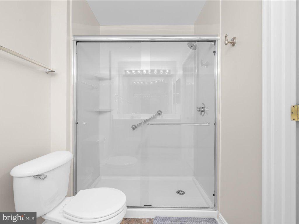 1978 Scotts Crossing Way, Unit 103 Annapolis, MD 21401 - Photo 26 of 42 Primary Bathroom