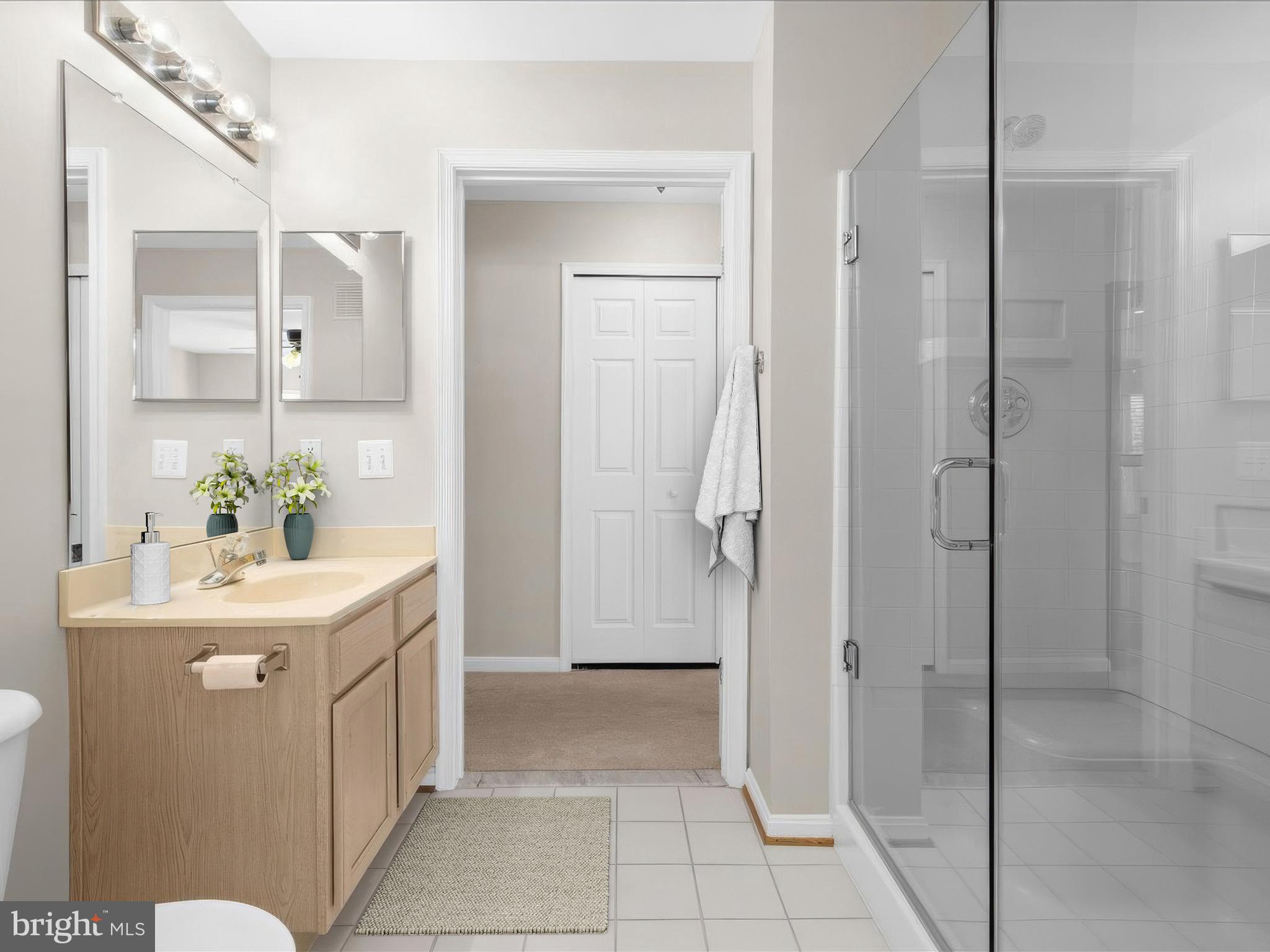 1978 Scotts Crossing Way, Unit 103 Annapolis, MD 21401 - Photo 34 of 42 Full Bath #2 - Virtually Staged