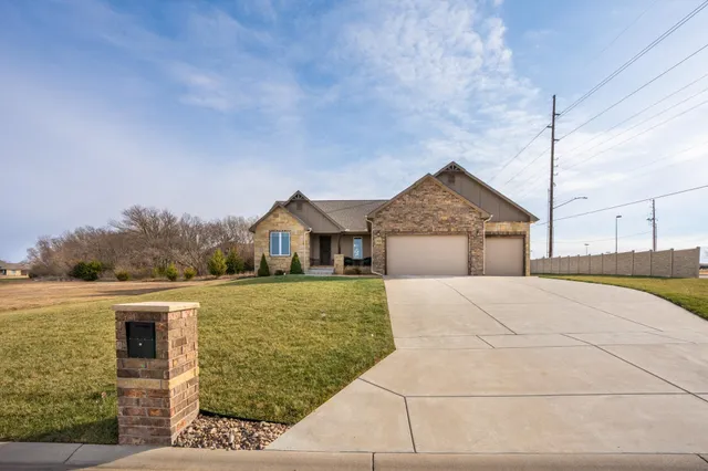 $425,000 | 2500 Debra Drive, El Dorado, KS 67042