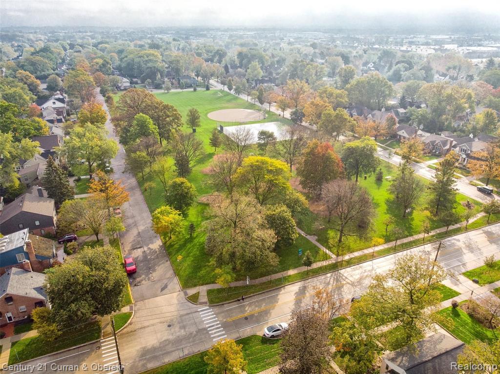 1900 Graefield Road Birmingham, MI 48009 - Photo 35 of 39
