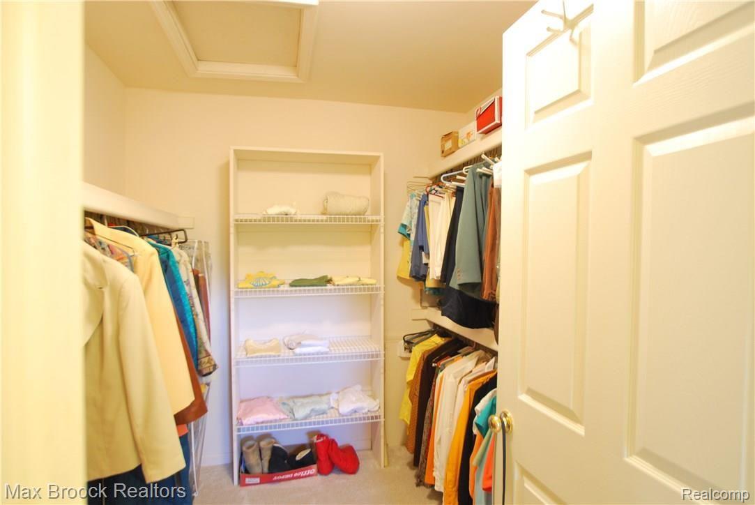 3293 Fairgrove Terrace Rochester, MI 48309 - Photo 22 of 37 Master walk-in closet.