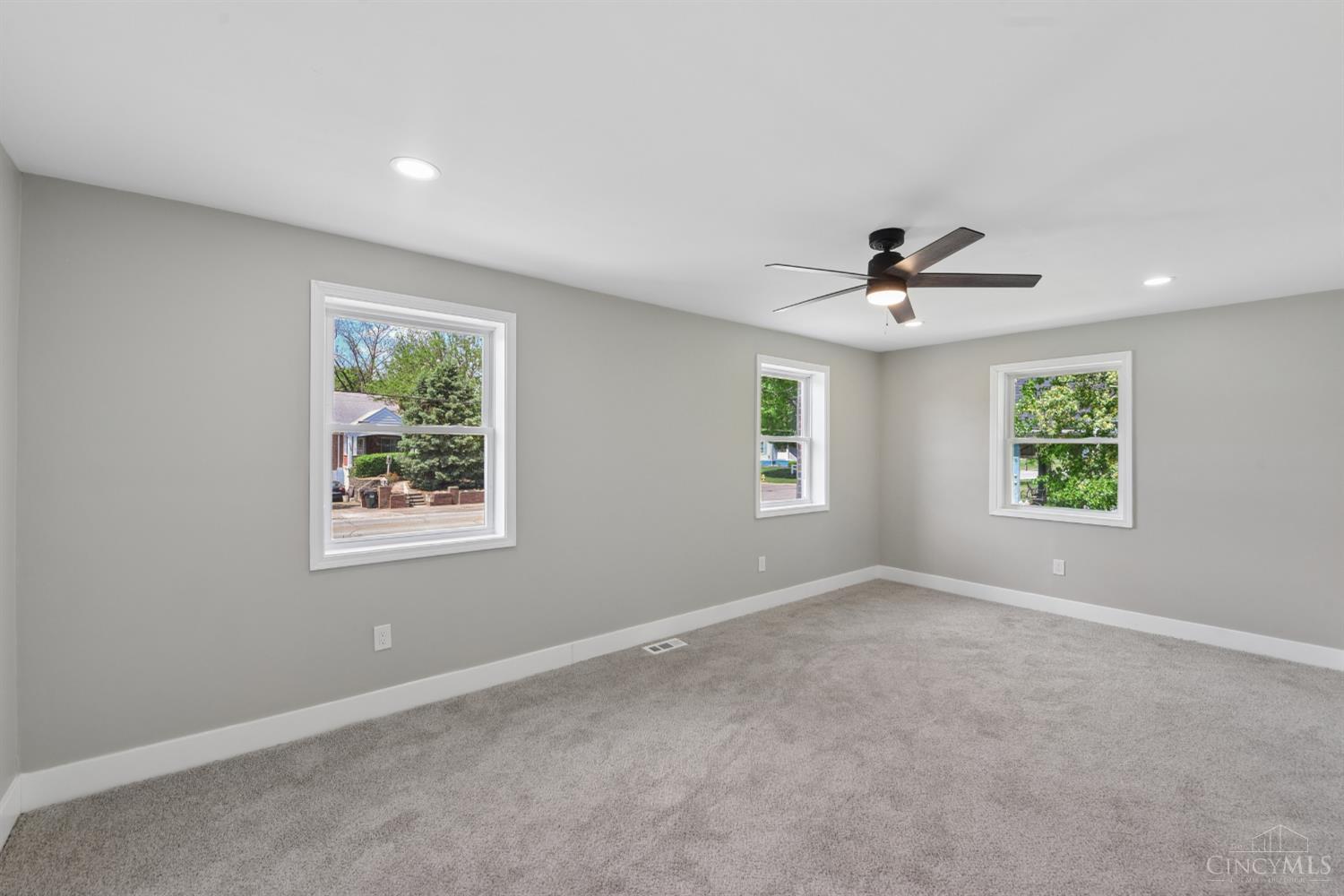 7474 Edgemont Road Cincinnati, OH 45237 - Photo 25 of 53 Gallery Image 25