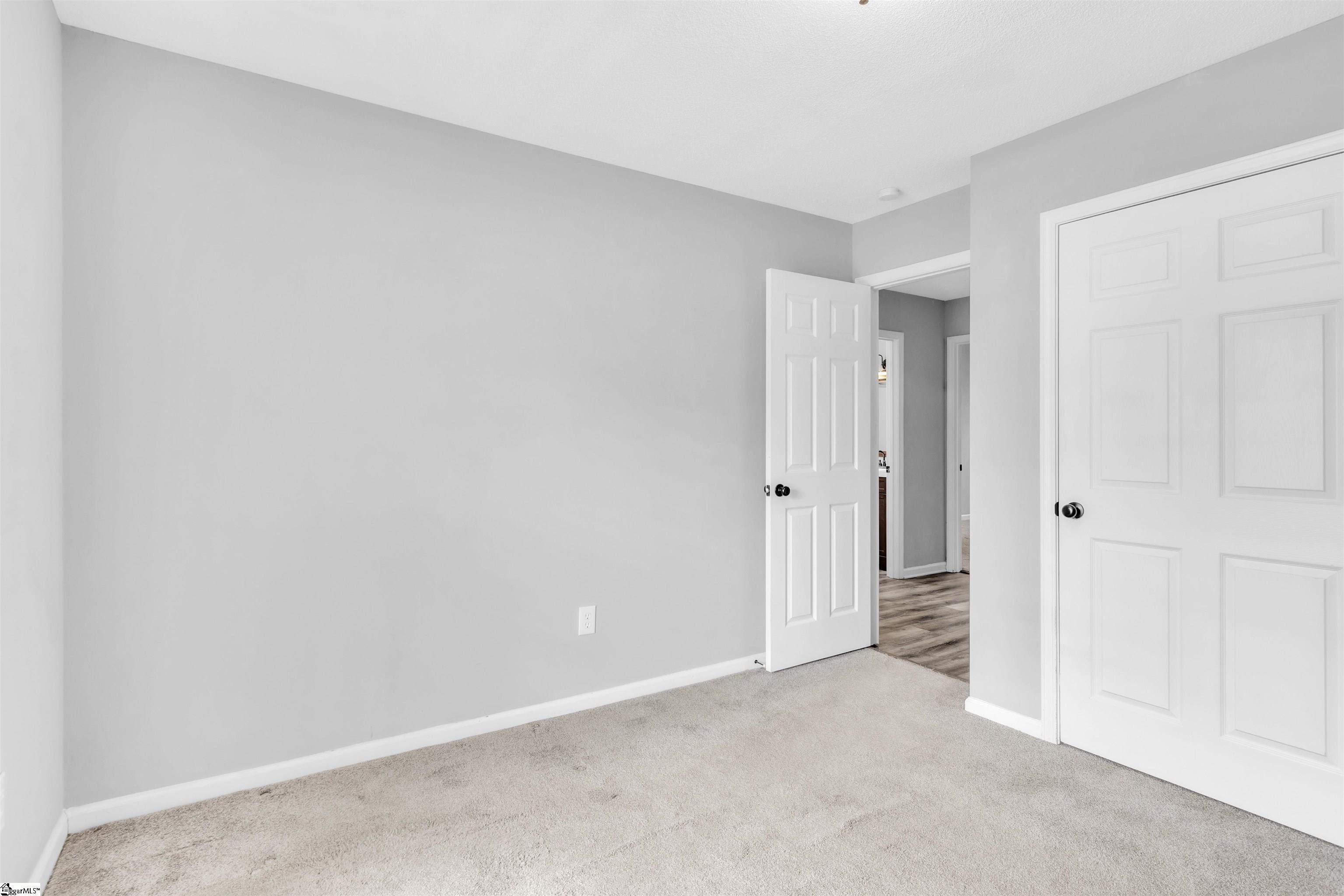 102 West Fall River Way Simpsonville, SC 29680 - Photo 15 of 26