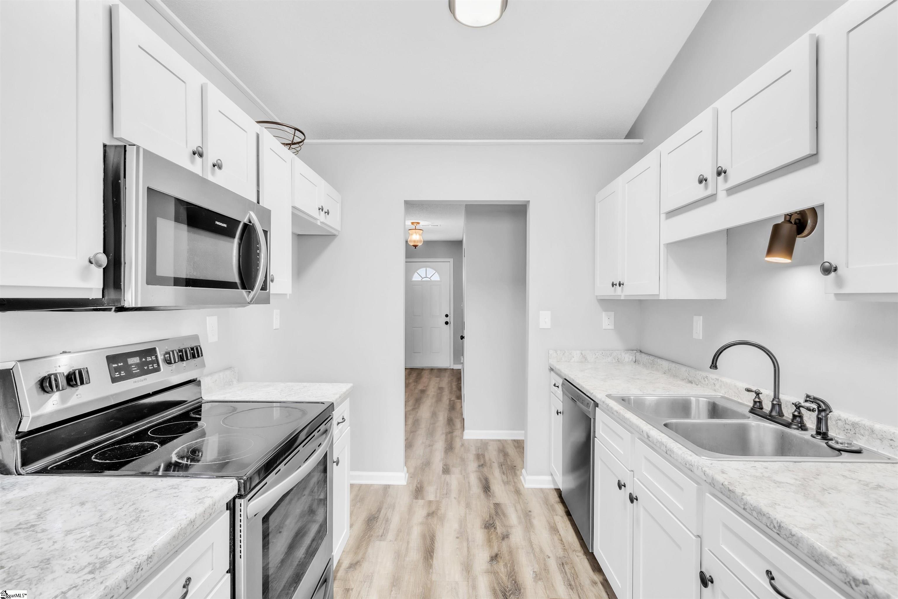 102 West Fall River Way Simpsonville, SC 29680 - Photo 6 of 26