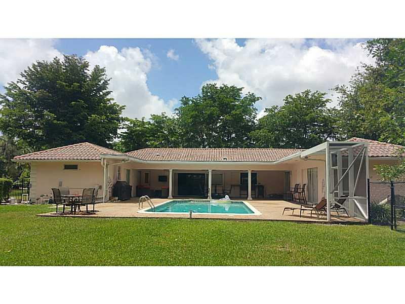5841 Cypress Road Plantation, FL 33317 - Photo 27 of 30 Exterior Front