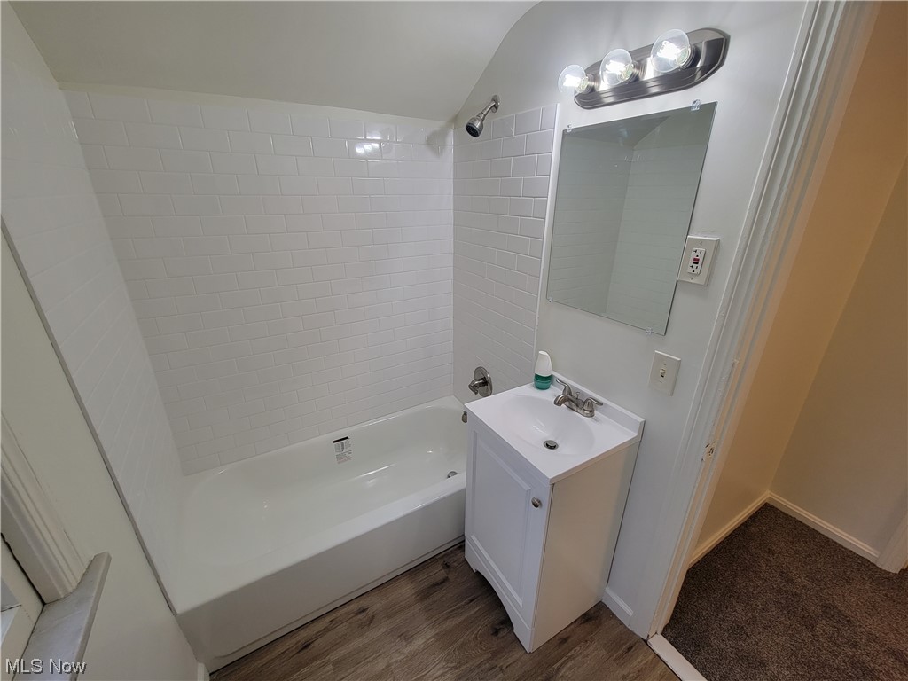 899 Selwyn Road Cleveland Heights, OH 44112 - Photo 17 of 28 Gallery Image 17