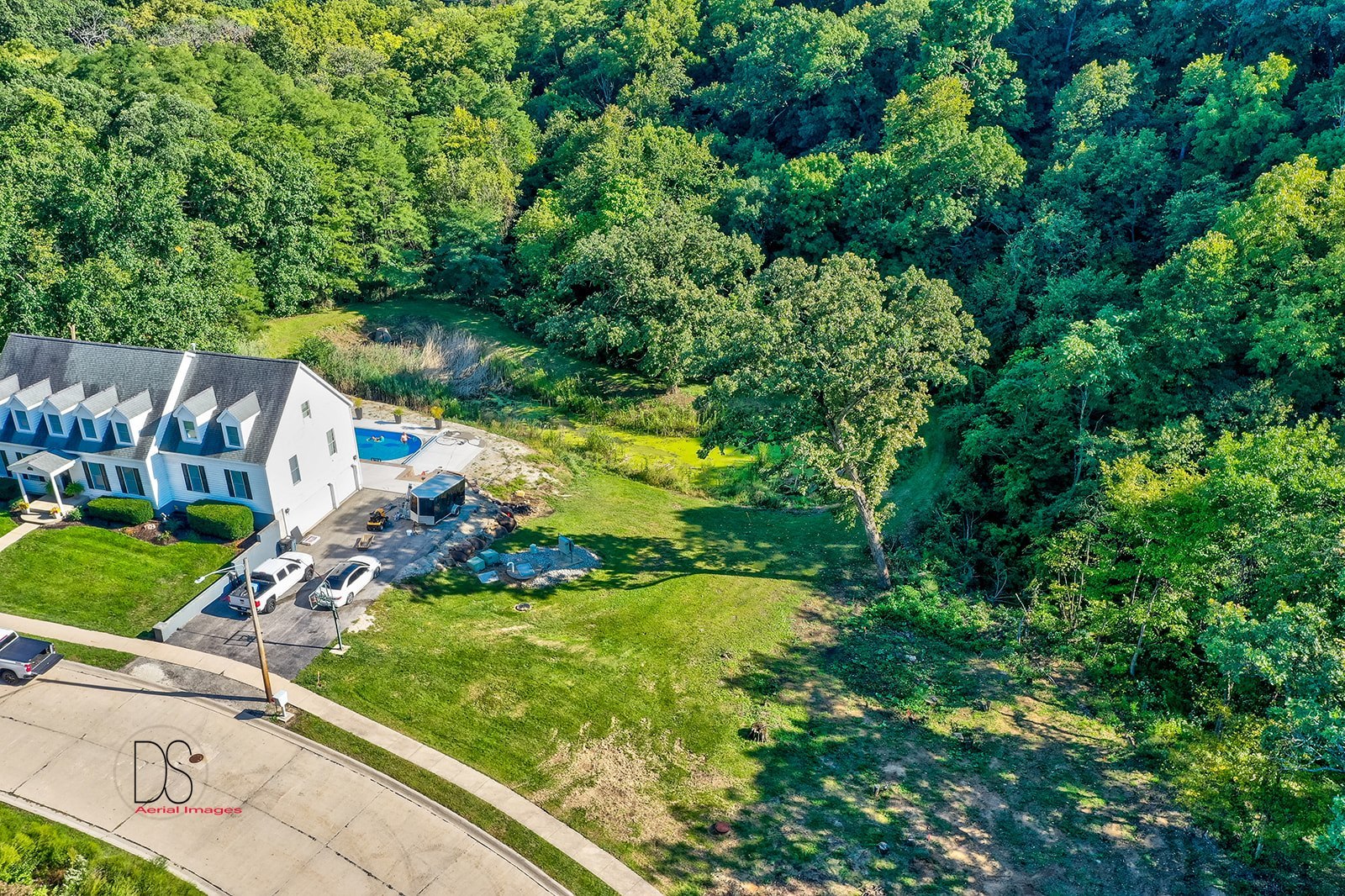 411 Deer Timber Lane Ottawa, IL 61350 - Photo 3 of 8