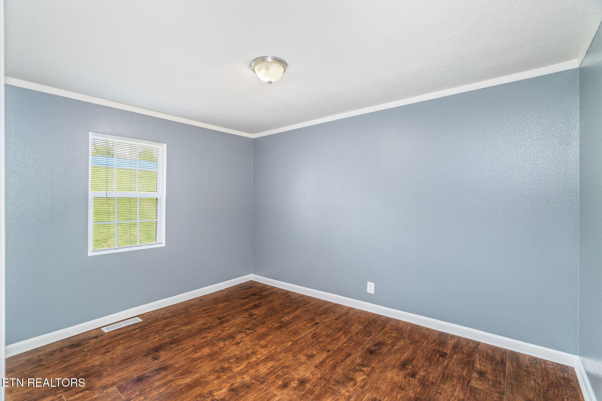 369 Robertsville Road Oak Ridge, TN 37830 - Photo 20 of 38 18-web-or-mls-369 Robertsville Road-20