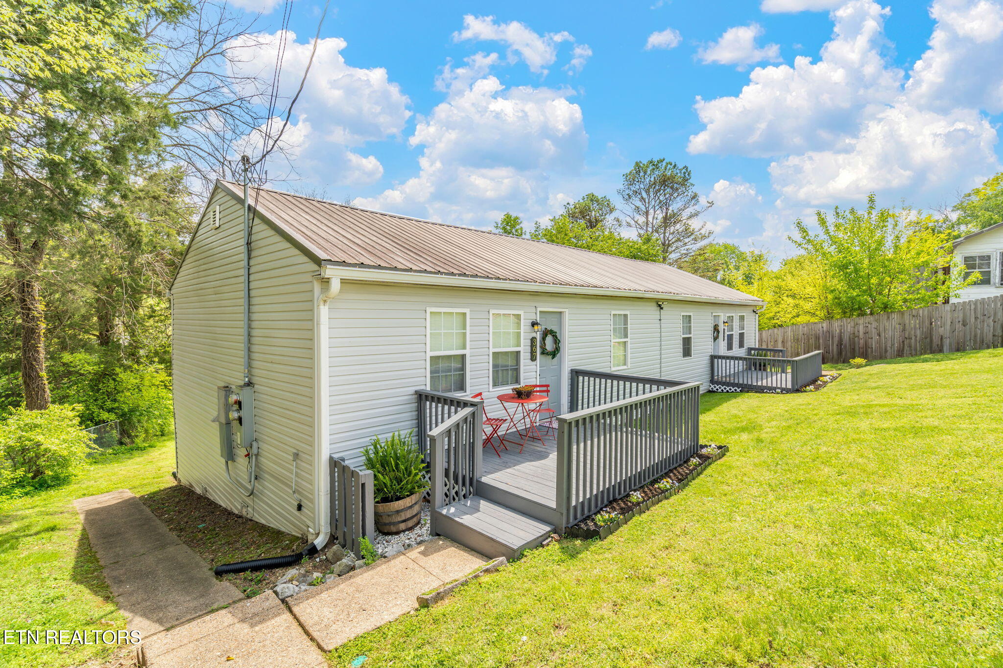 369 Robertsville Road Oak Ridge, TN 37830 - Photo 26 of 38 367 front