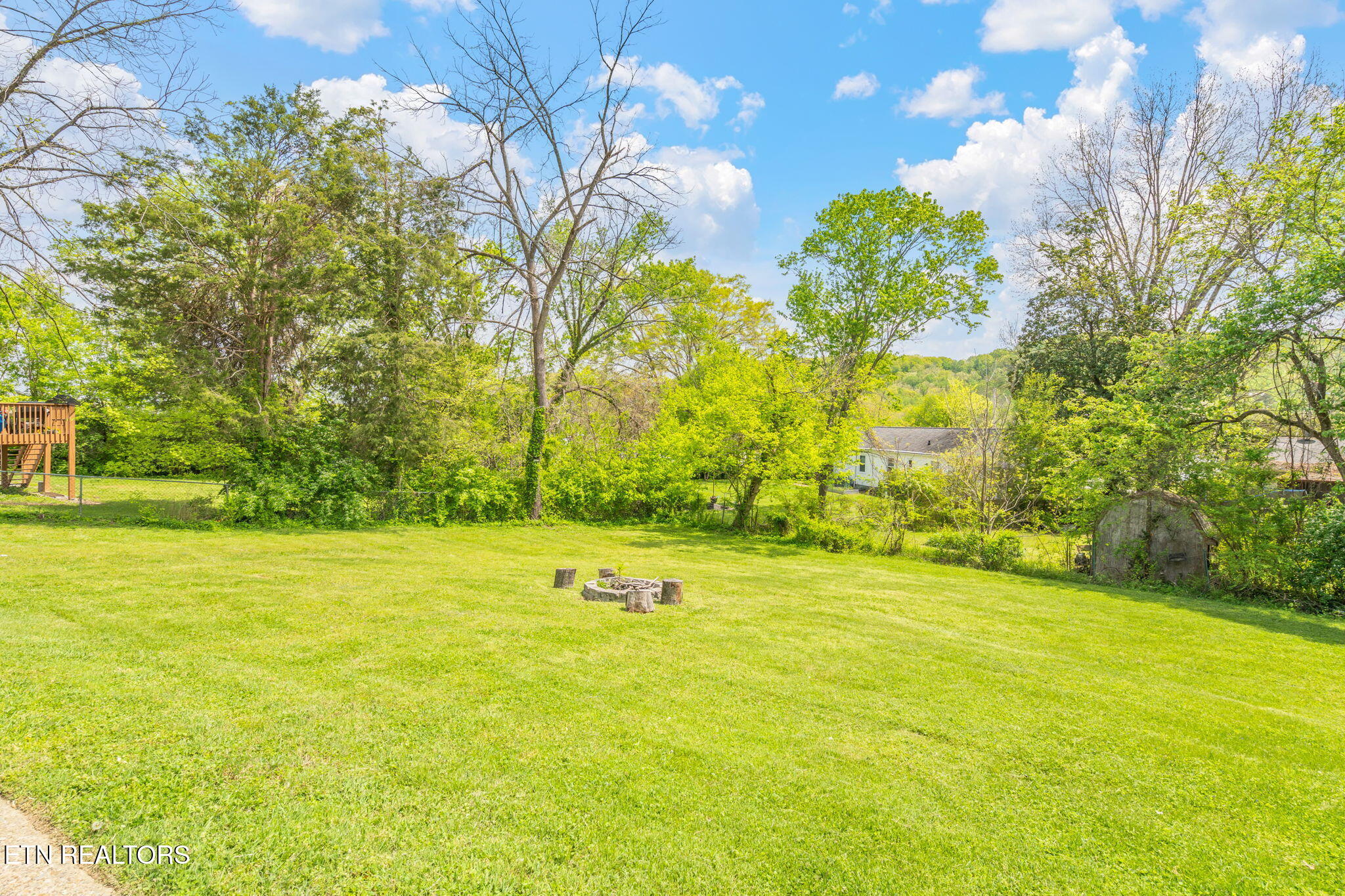 369 Robertsville Road Oak Ridge, TN 37830 - Photo 9 of 38 26-web-or-mls-367 Robertsville Road-4