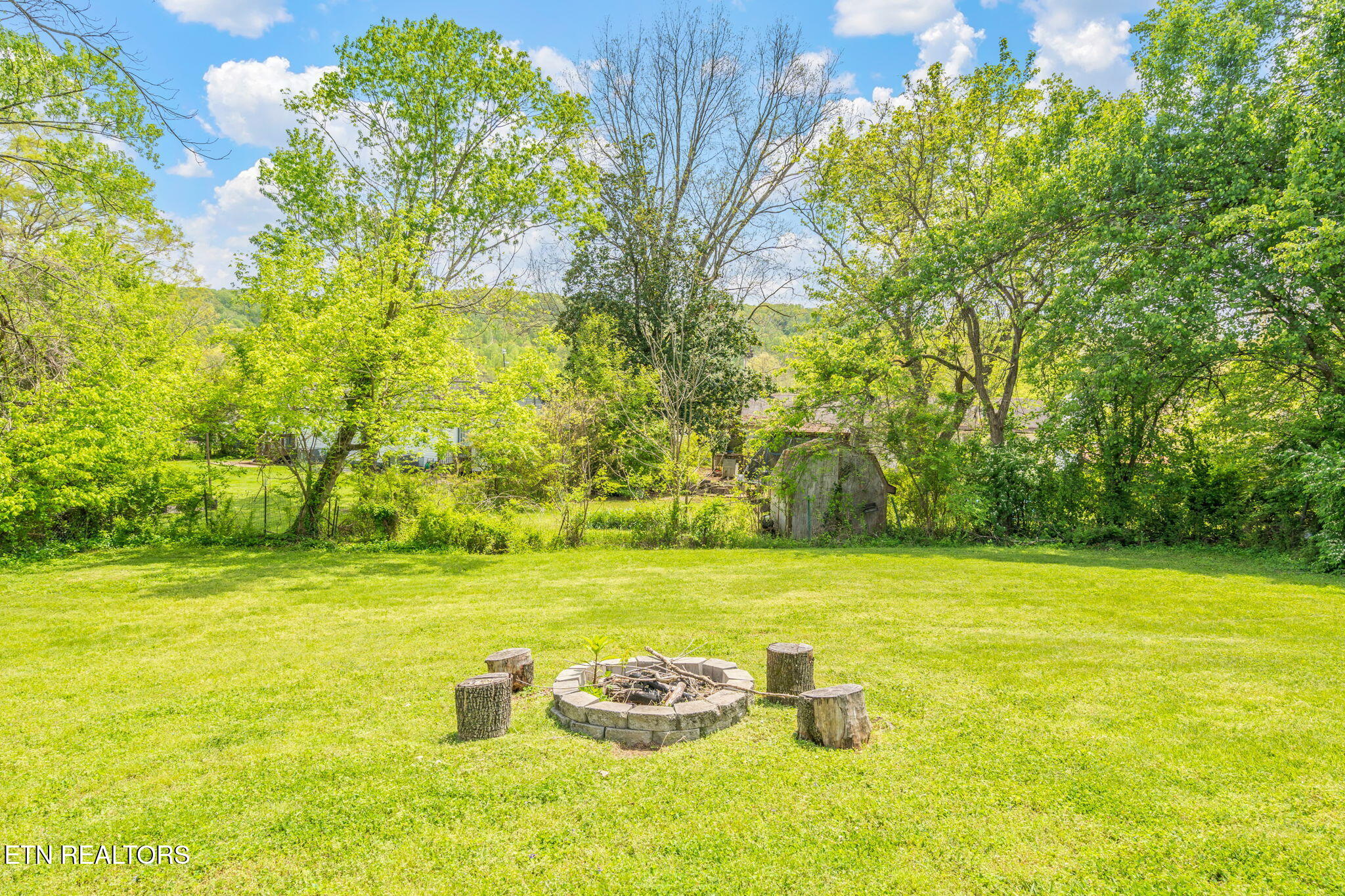 369 Robertsville Road Oak Ridge, TN 37830 - Photo 10 of 38 31-web-or-mls-367 Robertsville Road-9